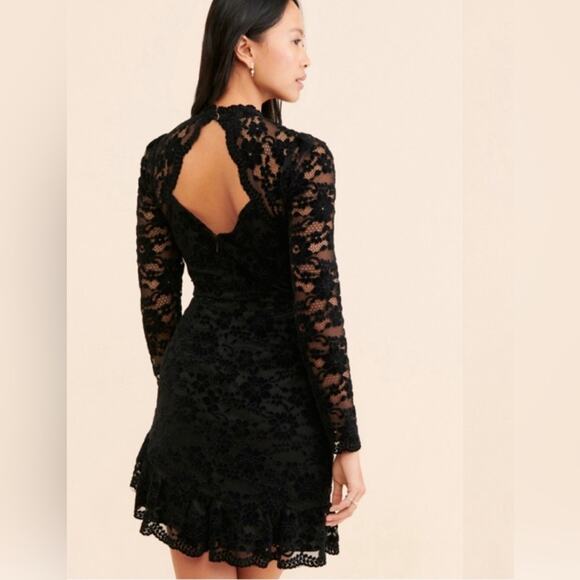 SAYLOR Kacey Black Velvet Lace Asymmetric Open Back Mini Dress Size Small - Picture 3 of 14
